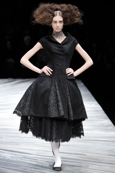Look 9